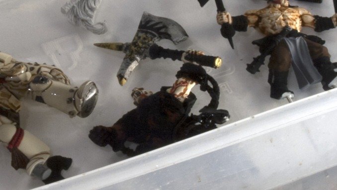 How to Strip Paint Off Miniatures - Scyrak The Slaughterer